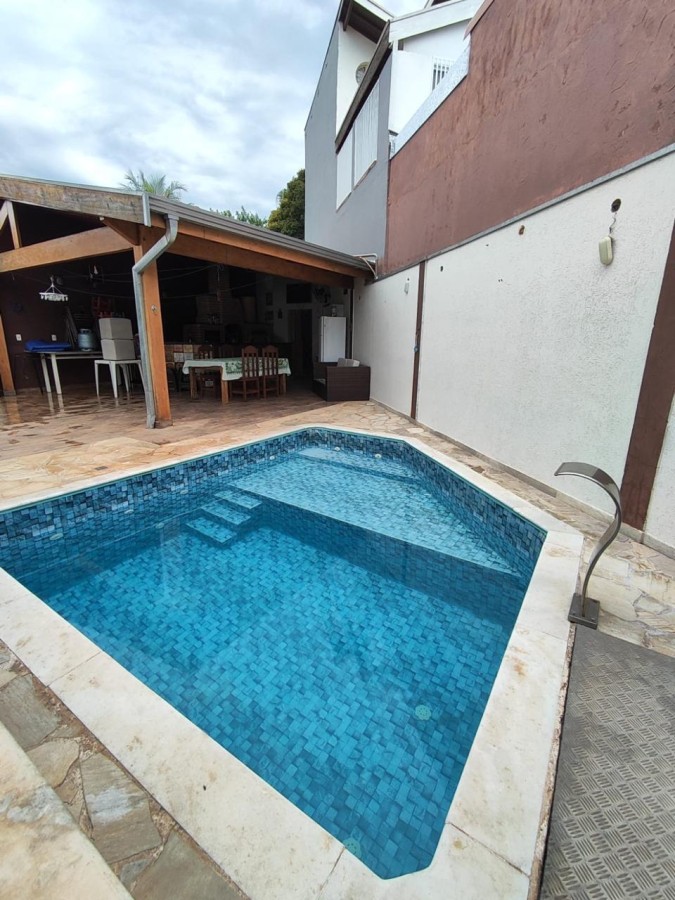 Casa para Venda, em Campinas, bairro Jardim Paranapanema, 3 dormitórios, 3 banheiros, 1 suíte, 3 vagas