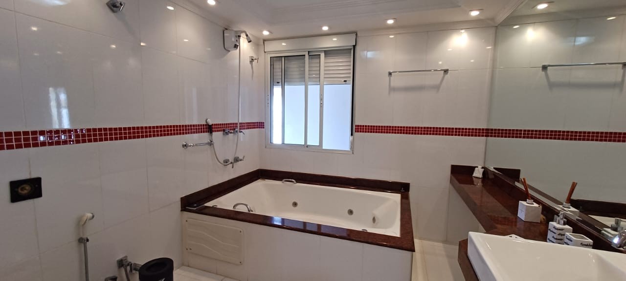 Casa a Venda ou locação (residencial ou comercial) no Jardim das Paineiras, 4 quartos, 6 banheiros, 2 suítes - Campinas SP - Foto 25