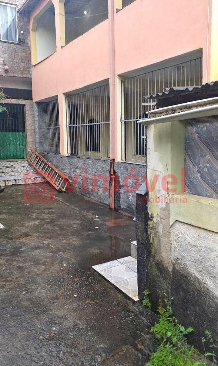 Excelente Oportunidade em Rio das Ostras! Casa duplex com entrada independente 
