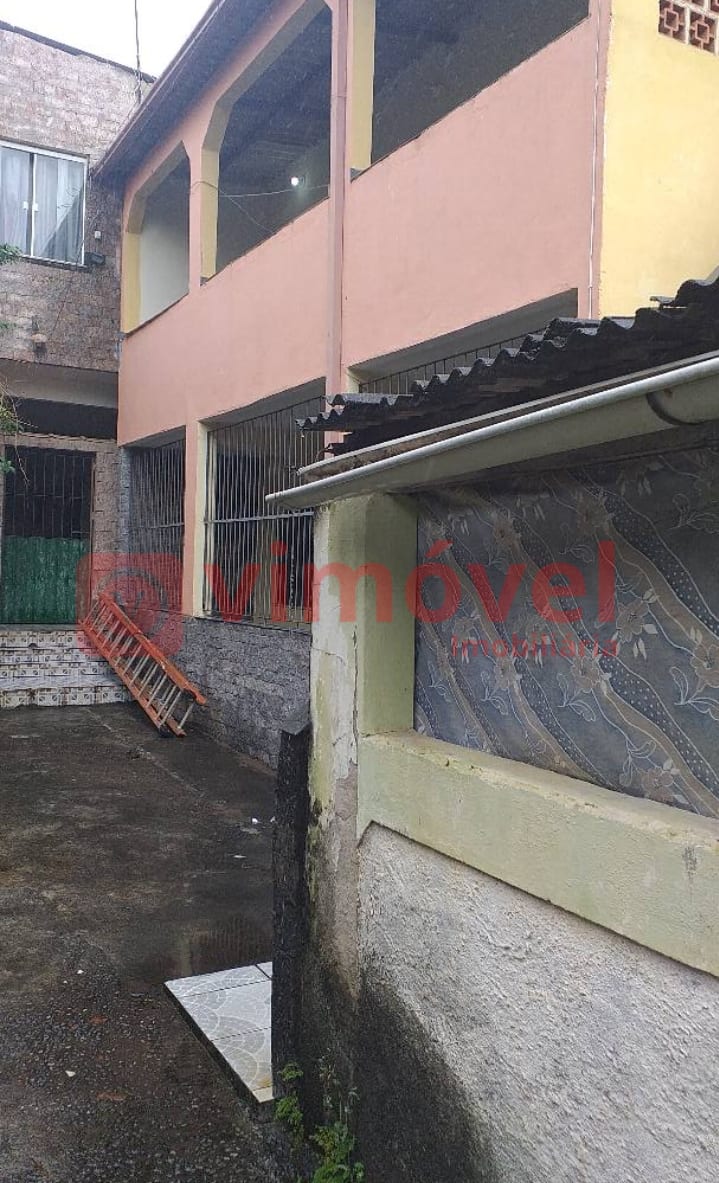 Excelente Oportunidade em Rio das Ostras! Casa duplex com entrada independente  - Foto 2