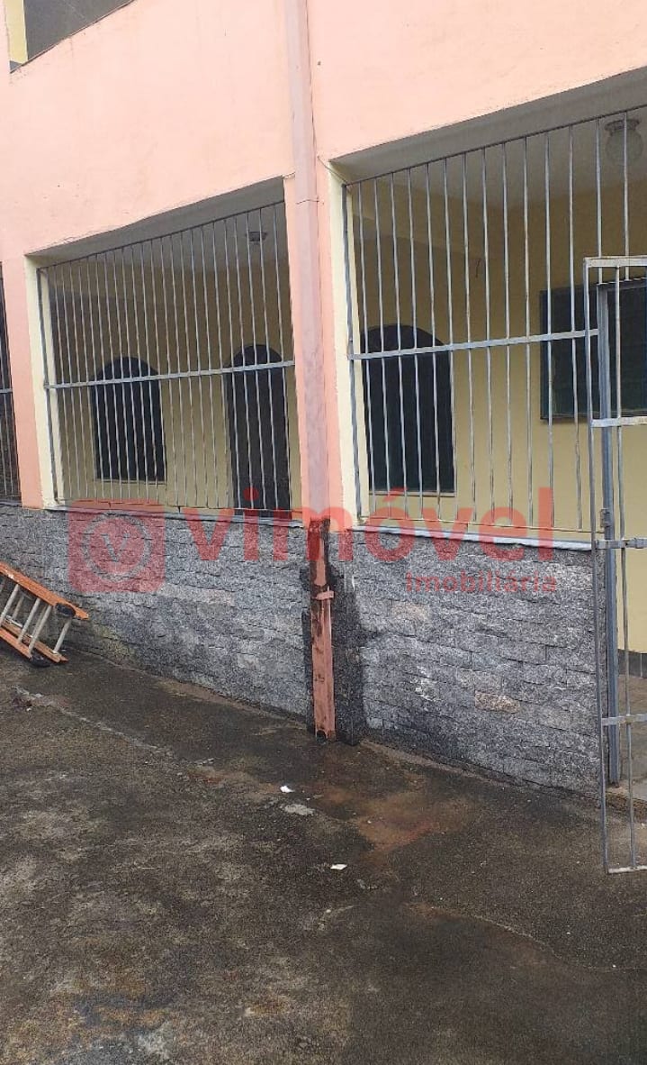 Excelente Oportunidade em Rio das Ostras! Casa duplex com entrada independente  - Foto 3