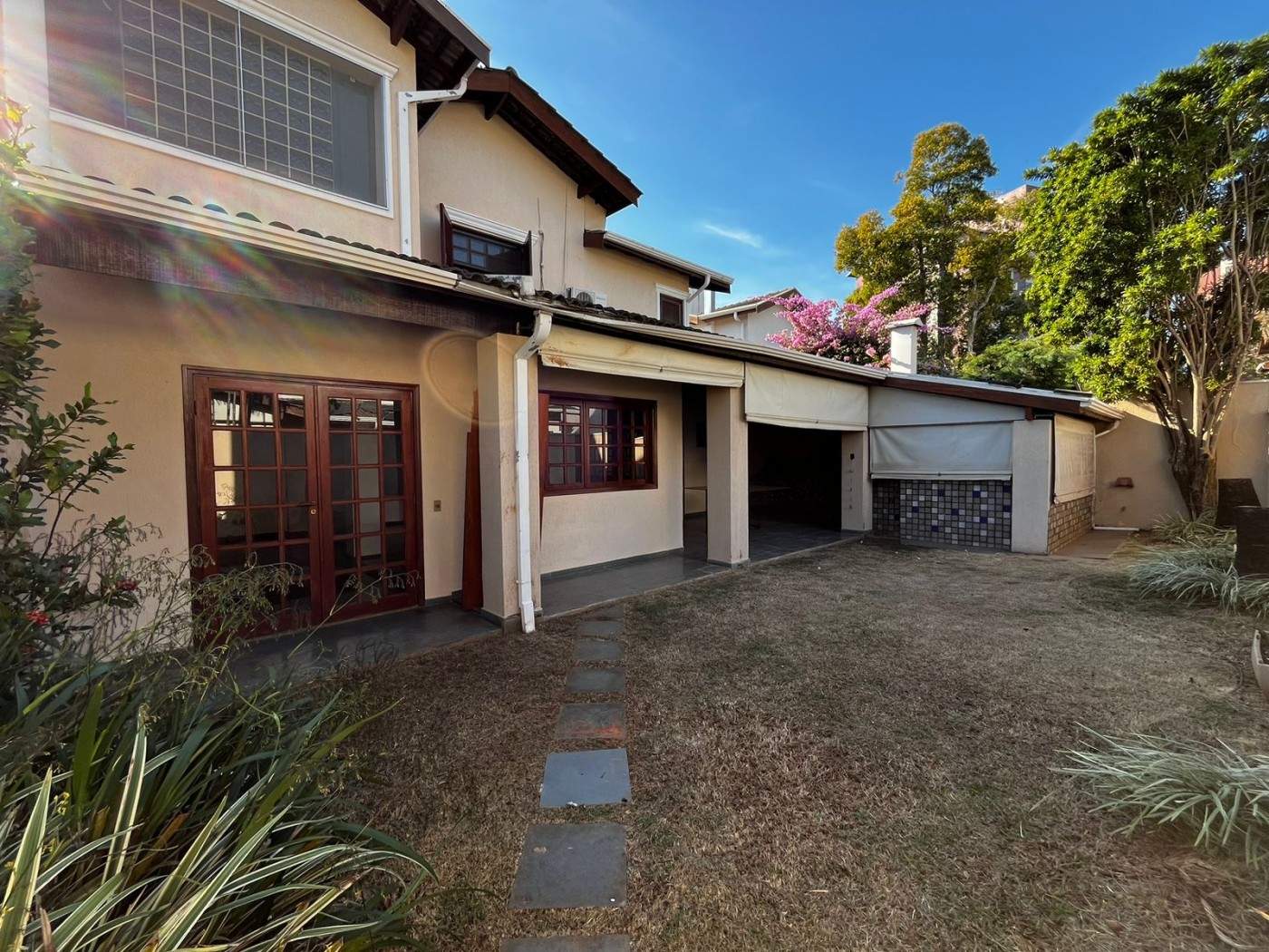 Casa para Venda, em Campinas, bairro Sousas, 5 dormitórios, 4 suítes